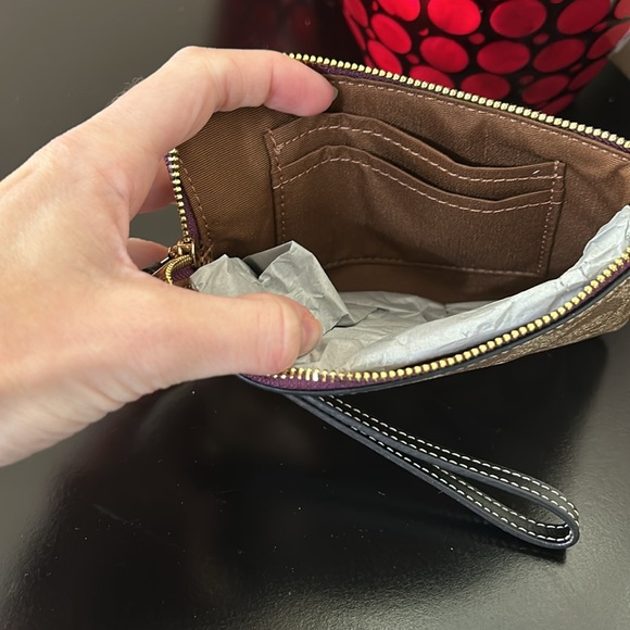 Disney X Coach NWT Corner Zip Wristlet In Signature Canvas With Patches - Picture 6 of 8